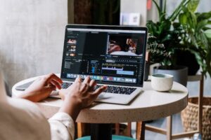 best alternatives to adobe premiere pro Review